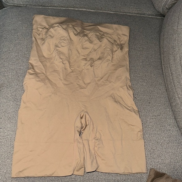 Womens maternity compression wear - Picture 2 of 2